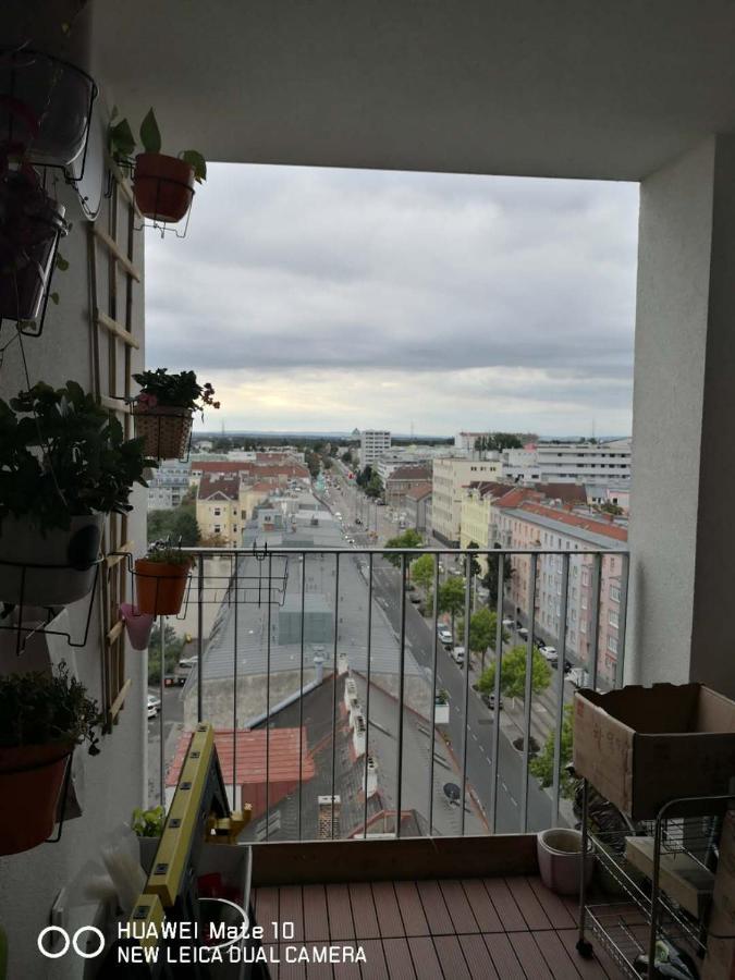 Modern Apartment Bei U Bahn Simmering Bécs Kültér fotó